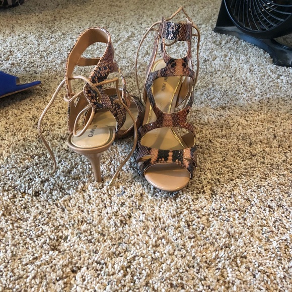 Gianni Bini snake print heels. - Picture 2 of 2